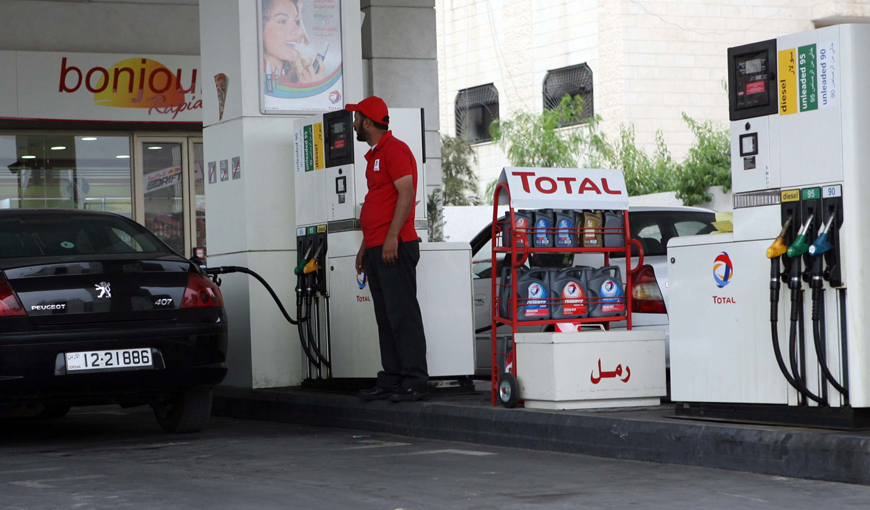 Currently, one litre of unleaded 90-octane gasoline is sold at JD0.62 and a litre of unleaded 95-octane gasoline costs JD0.80 (File photo)